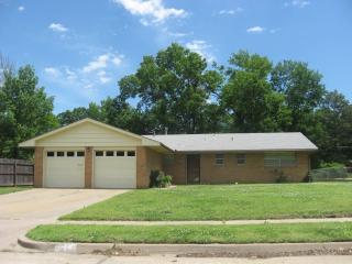104 Forrest Park Rd, Bartlesville, OK 74003-1602