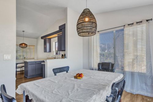 301 Rosemarie Pl, West Pittsburg CA  94565-6705 exterior
