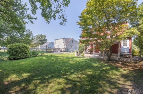 118 Lakeview Ave, Piscataway NJ 08854-2740 exterior