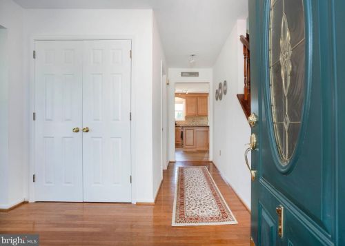 1 Glacier Ct, Bear DE  19701-1779 exterior