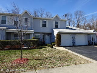 17 Sloop Sq, East Freehold NJ  07728-3755 exterior