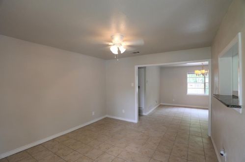 303 Coral Cir, Richardson TX  75081-3623 exterior