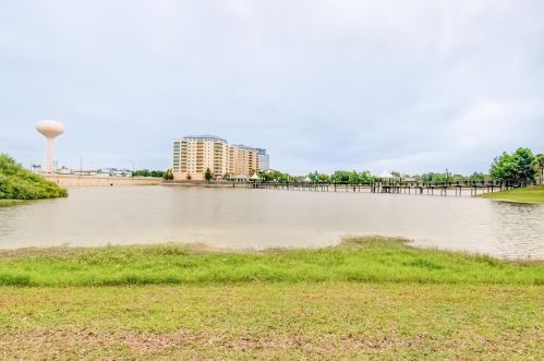 121 Oyster Bay Cir, Altamonte Springs FL  32701-8081 exterior