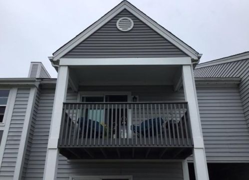1086 Millpond Rd, Valpo, IN 46385-6194