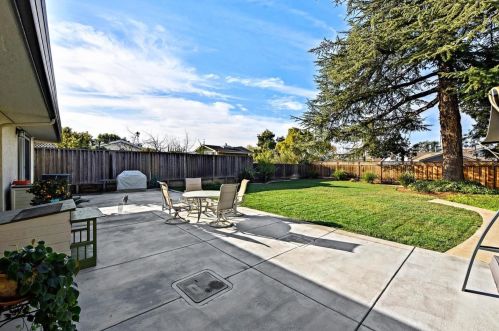 1449 Branham Ln, San Jose CA  95111-2760 exterior