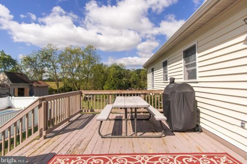 3565 Brook St, Upton PA  17225-8308 exterior