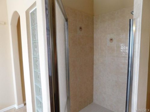 5481 Van Mouwerick Dr, Bullhead City AZ  86426-6647 exterior