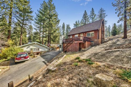 1860 F St, South Lake Tahoe CA  96150-3630 exterior