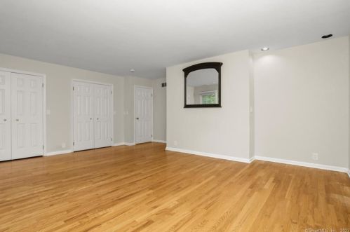 223 Jonathan Dr, Stamford CT  06903-1510 exterior