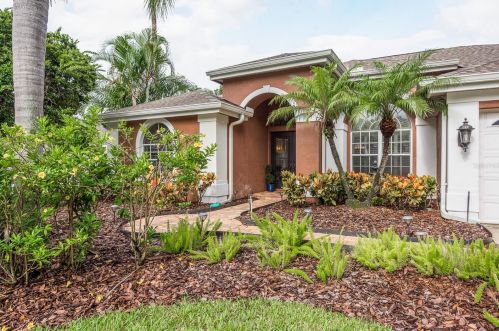 4410 Lavender Dr, Palm Harbor, FL 34685-2666