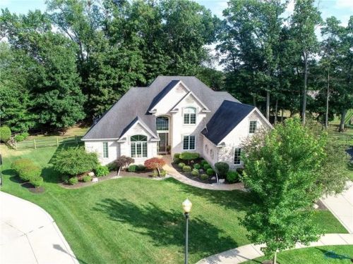 7717 Forest Creek Ct, Maumee, OH 43537-9141