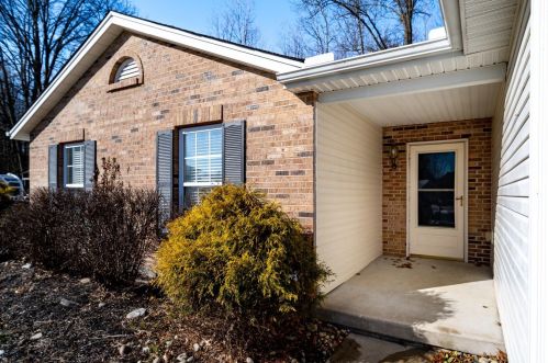2047 River Birch Dr, Amelia OH  45102-2320 exterior
