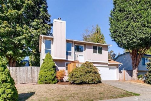 12348 221st St, Kent, WA 98031-2395