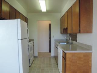 3750 108th Ave, Beaverton OR  97005-1825 exterior