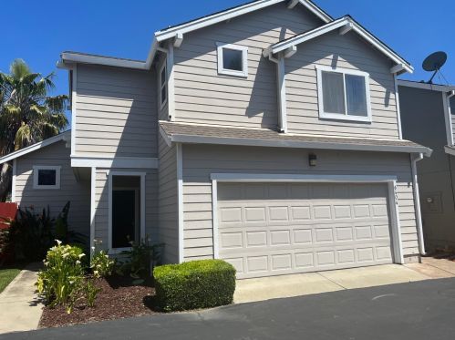 6404 Laguna Mirage Ln, Elk Grove, CA 95758-5463