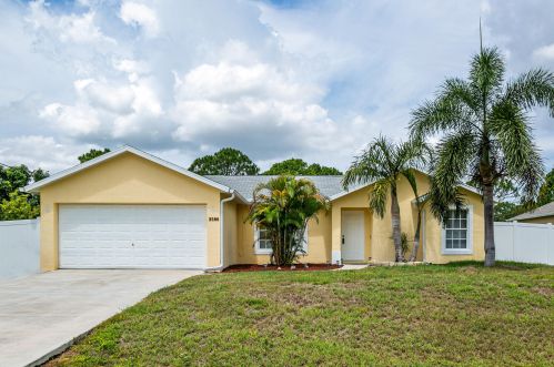 3586 Pisano St, Fort Pierce, FL 34953-3649