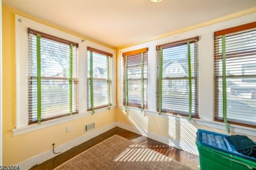 250 Park St, East Orange NJ  07017-1846 exterior
