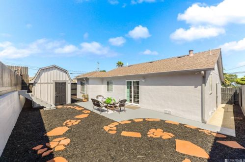 871 Larchmont Dr, Daly City CA  94015-3641 exterior