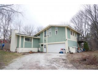 672 Falls Rd, Shelburne, VT 05482-7009