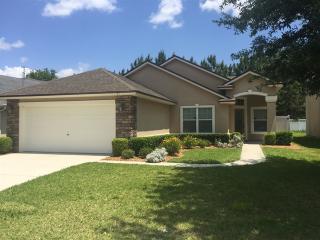 705 Turkey Point Dr, Orange Park, FL 32065-2595