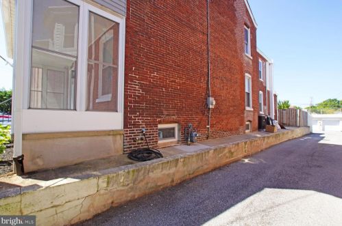1409 Clayton St, Wilmington DE  19806-4005 exterior
