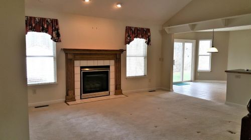 1404 Post Woods Gln, Stonelick, OH 45103-3609