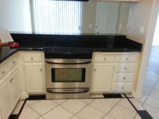 849 Amigos Way, Newport Beach CA  92660-4513 exterior