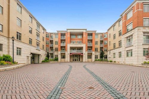 7400 River Rd, North Bergen NJ  07047-6213 exterior