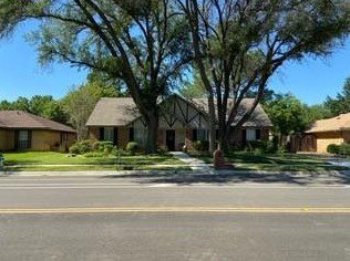 2317 Windsor Dr, Denton, TX 76207-1130