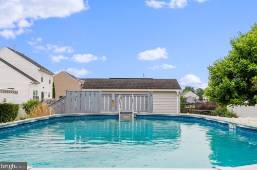 1142 Dallas Dr, Upton PA  17225-8535 exterior