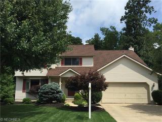 4737 Baywood Dr, Brunswick, OH 44212-2071