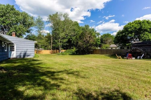 28 Talcott Rd, Glastonbury CT  06033-2919 exterior