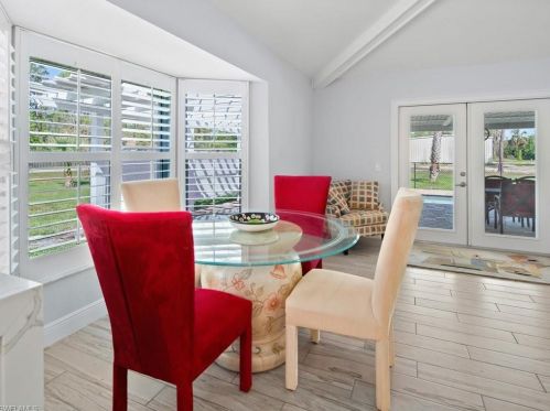 520 Soll St, Naples FL  34109-3873 exterior
