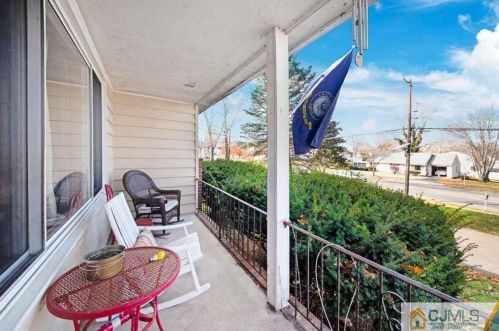 353 Metlars Ln, Piscataway, NJ 08854-5150