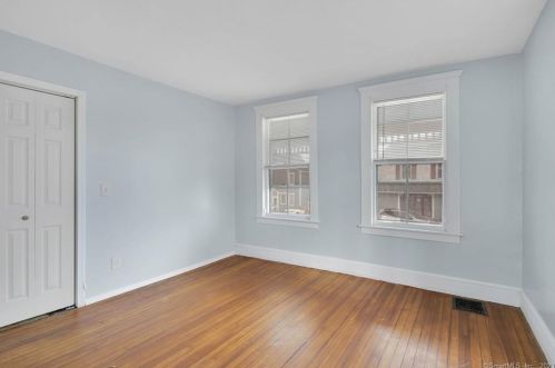 80 Prospect St, Middletown CT  06457-2624 exterior