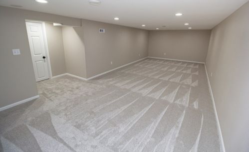 2424 Tripoli Ave, Milwaukee WI 53235-4172 exterior