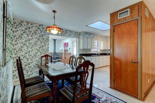 5655 Palm Ave, Daytona Beach FL 32117-3344 exterior