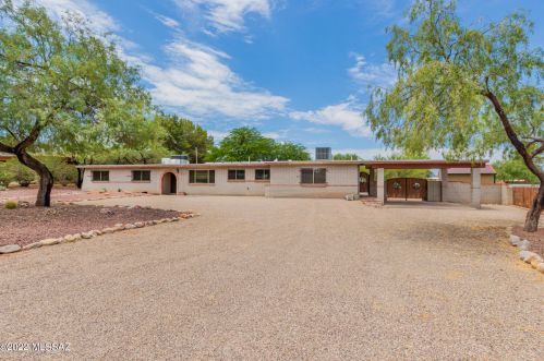 7841 Paseo Monserrat, Tucson, AZ 85704-1373