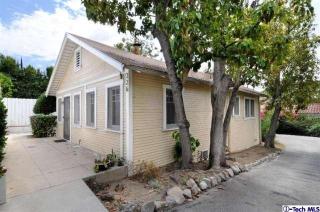 226 Kenneth Rd, Glendale, CA 91202-1439