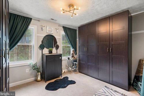 3098 Hamburg Rd, Edinburg VA  22824-3093 exterior