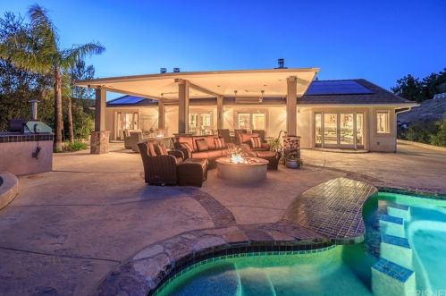 30415 Remington Rd, Santa Clarita CA  exterior