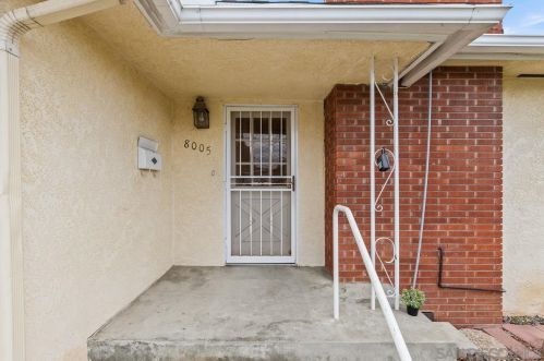 8005 Morocco Dr, La Mesa CA  91942-2107 exterior