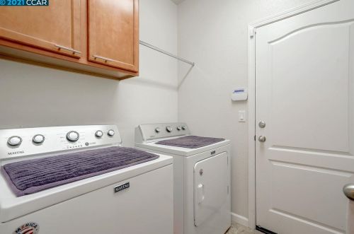 225 Silver Bell Way, Oakley CA  94561-2363 exterior