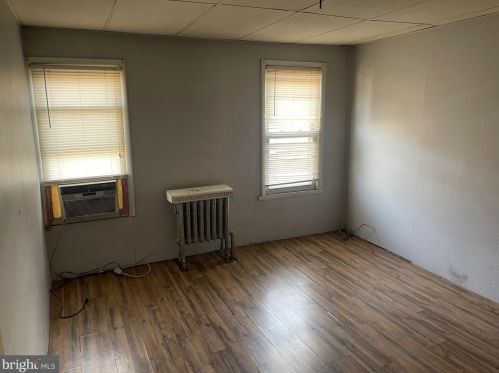 305 Morris St, Gloucester NJ  08030-1448 exterior