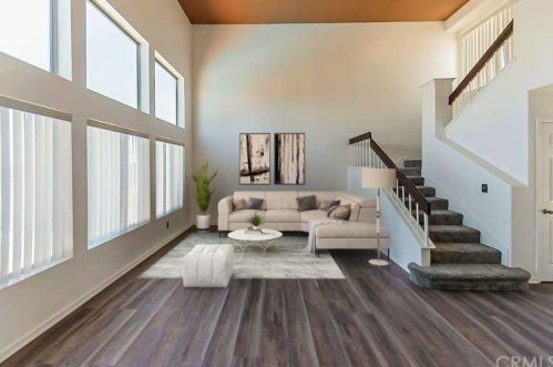 15500 Morro Bay Ln, Victorville, CA 92394-1584