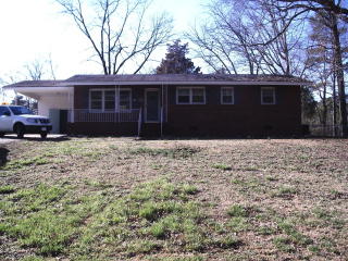 310 Westover Dr, Sanford, NC 27330-8952