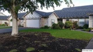 533 Fountain Ct, Salem, OR 97303-7439