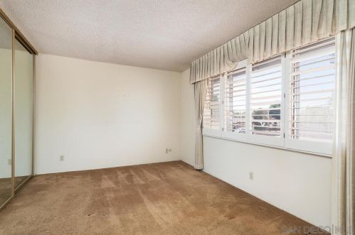 1201 Rippey St, El Cajon CA  92020-1741 exterior