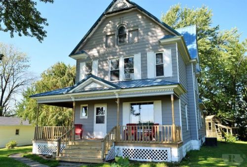1338 Ironwood Ave, Pekin, IA 52580-8511