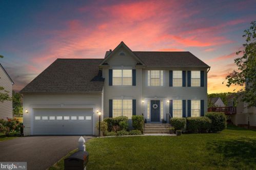 4 Wild Rose Dr, Fredericksburg, VA 22406-7282
